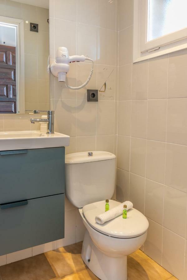 Holidays Penthouse Vues Panoramiques Sur Le Port Naval,Un Sejour Elegant Assure " Wifi Parquing Gratuit Roses Exteriér fotografie